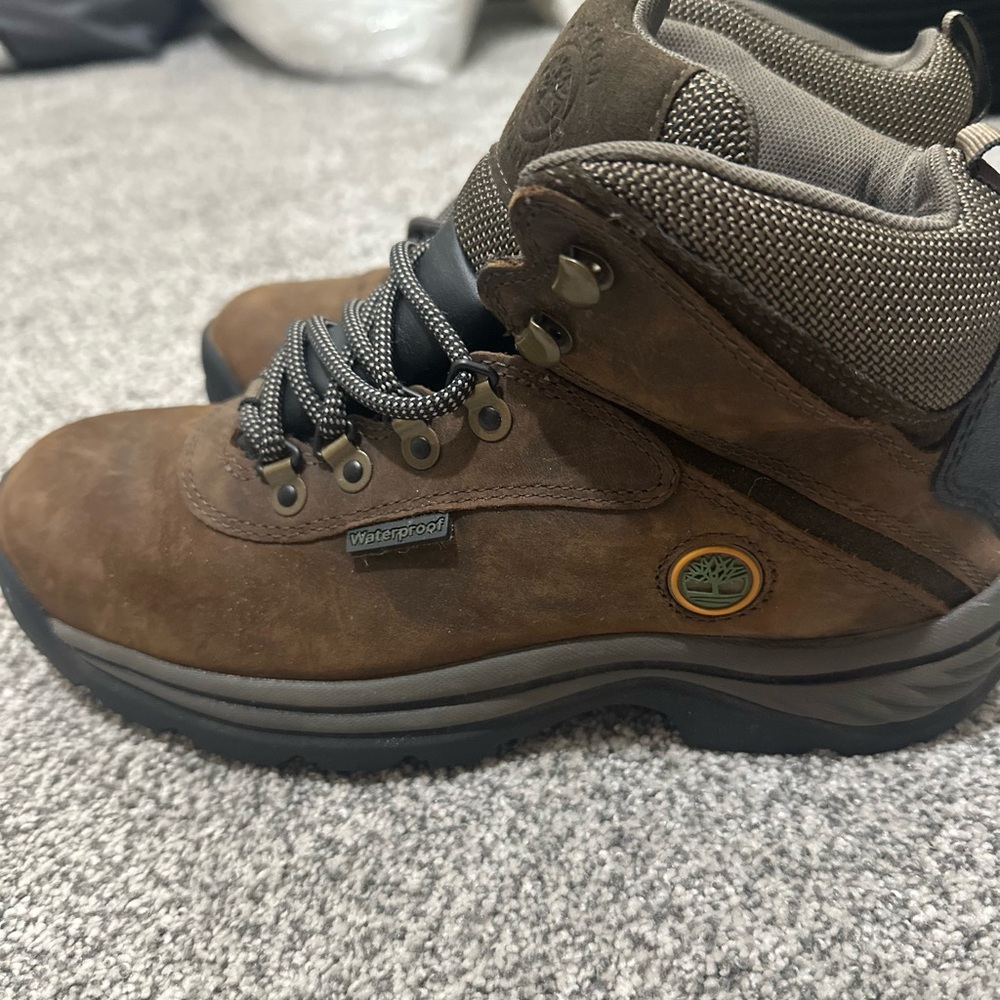 Timberland woman’s Dark Brown hiking Waterproof Boots